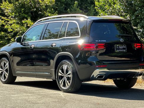 New 2025 Mercedes-Benz GLB 250 image 5