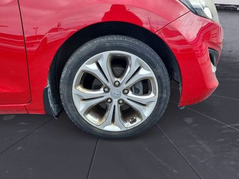 Used 2013 Hyundai Elantra GT w/ Style Pkg FWD image 9