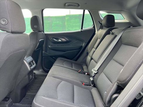 Used 2022 GMC Terrain SLE w/ Driver Convenience Package image 10