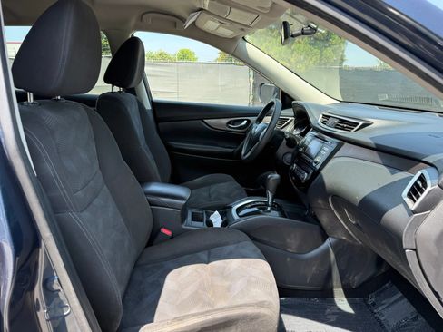 Used 2015 Nissan Rogue SV AWD/4WD image 18