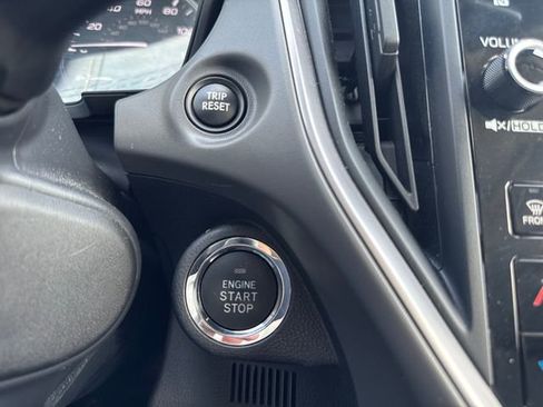 Used 2025 Subaru Crosstrek 2.0i Premium image 26