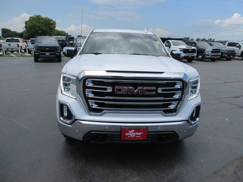 Used 2021 GMC Sierra 1500 SLT w/ SLT Premium Plus Package AWD/4WD image 15