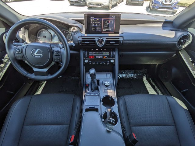 Used 2025 Lexus IS 350 F Sport RWD image 14