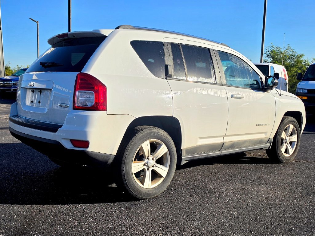 Used 2011 Jeep Compass Latitude w/ Sun/Sound Group AWD/4WD image 9
