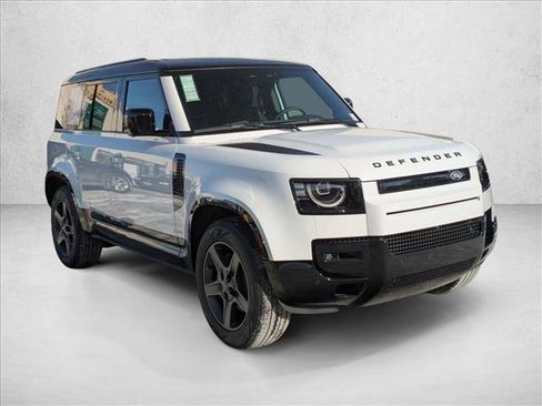 Used 2026 Land Rover Defender 110 X-Dynamic SE AWD/4WD image 7