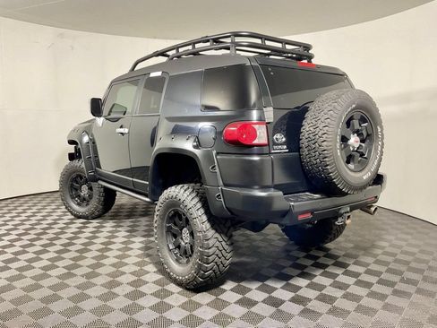 Used 2007 Toyota FJ Cruiser 4WD image 7