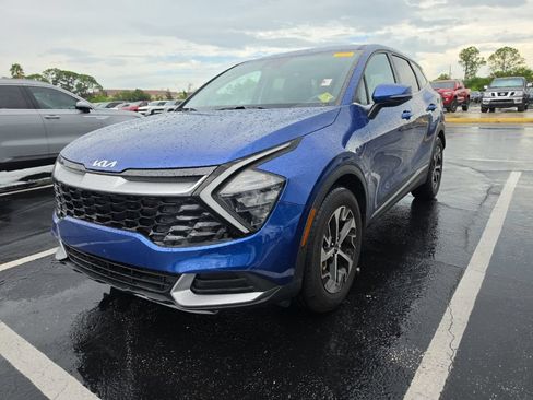 Certified 2023 Kia Sportage EX FWD image 5