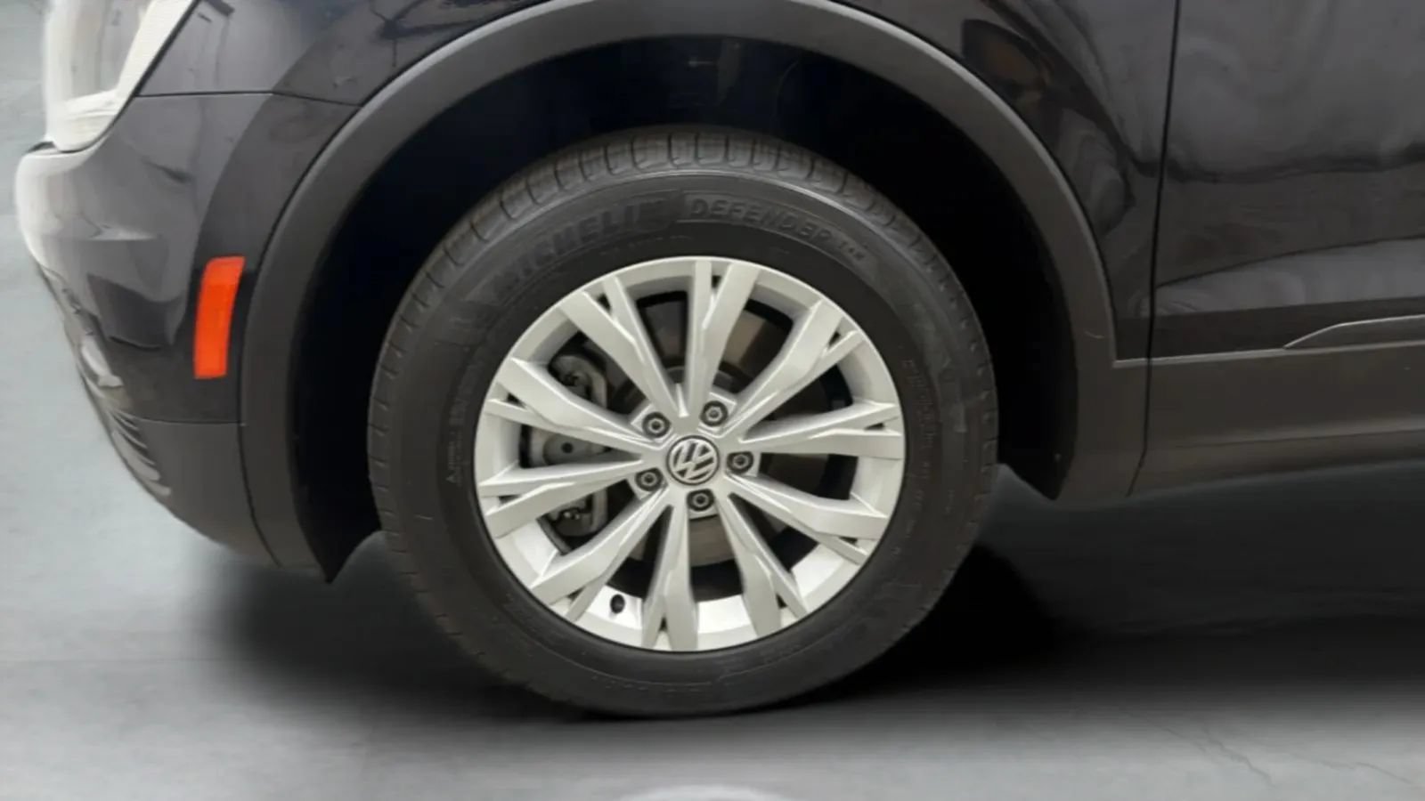 Used 2019 Volkswagen Tiguan S FWD image 28