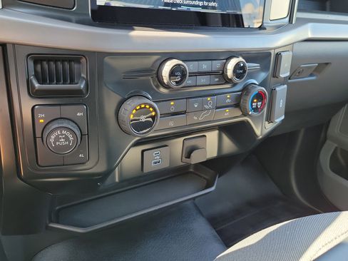 Used 2024 Ford F150 XL image 20