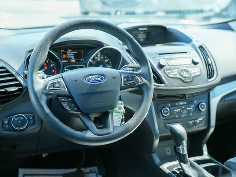 Used 2017 Ford Escape SE AWD/4WD image 20