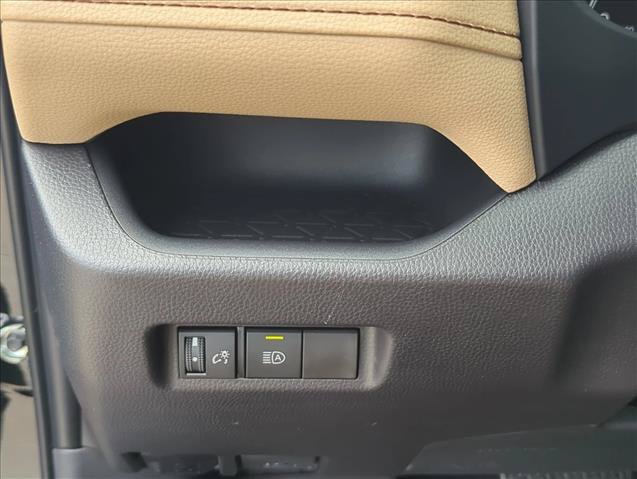 Certified 2025 Toyota RAV4 LE FWD image 16