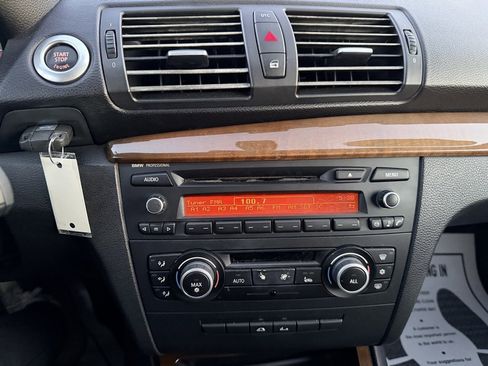 Used 2011 BMW 135i Convertible image 16