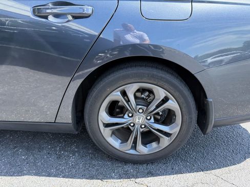 Used 2023 Honda Accord EX image 3