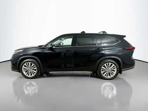 Used 2024 Toyota Highlander Platinum AWD/4WD image 8