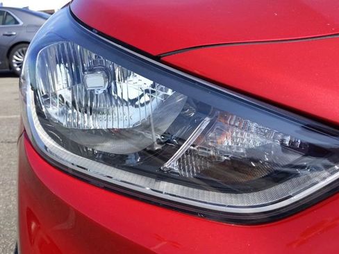 Used 2019 Hyundai Accent SE FWD image 9