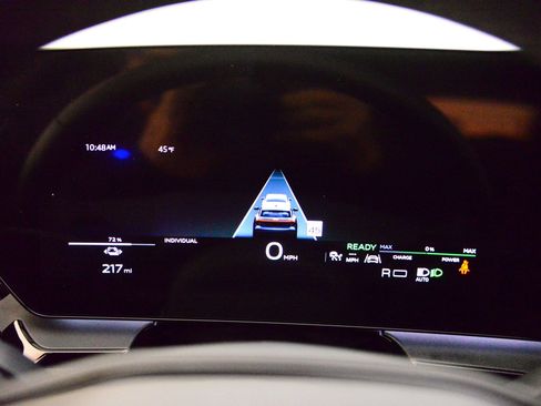 Certified 2025 Audi Q6 e-tron Premium w/ Convenience Package image 15