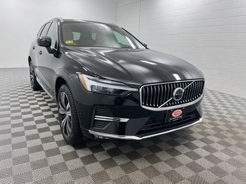 Used 2023 Volvo XC60 B5 Ultimate w/ Climate Package AWD/4WD image 1