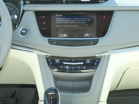 New 2026 Cadillac XT5 Premium Luxury image 7