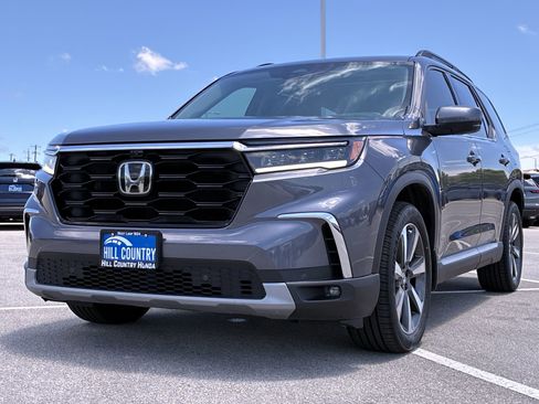 Certified 2024 Honda Pilot Elite image 11