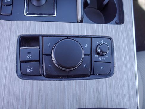 Certified 2025 MAZDA CX-70 Plug-In Hybrid w/ Premium Pkg AWD/4WD image 25