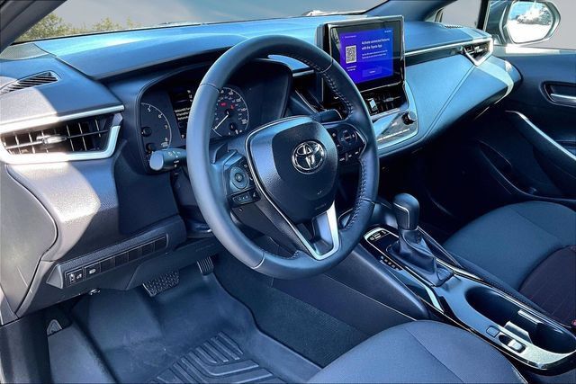 Used 2025 Toyota Corolla SE FWD image 15