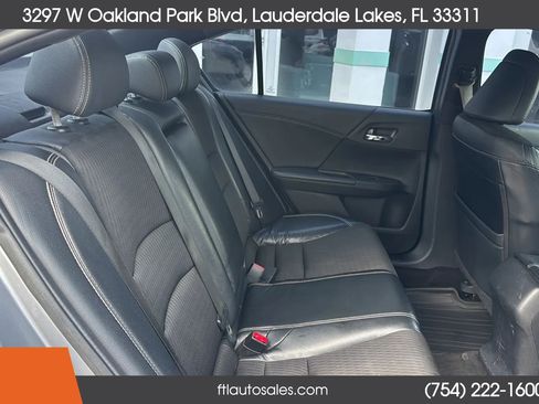Used 2017 Honda Accord Sport image 31