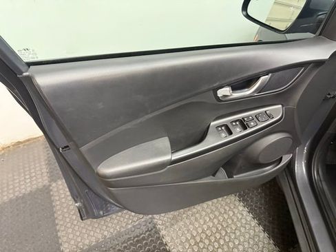 Certified 2023 Hyundai Kona SEL w/ Convenience Package image 20