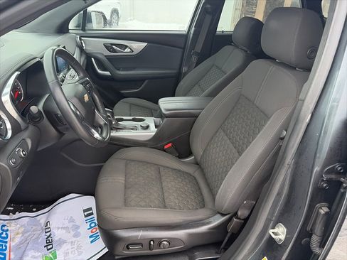 Used 2019 Chevrolet Blazer LT image 9