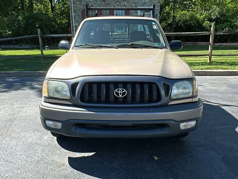 Used 2003 Toyota Tacoma 2WD Regular Cab image 3