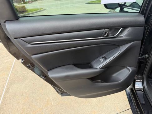 Used 2022 Honda Accord Sport image 14