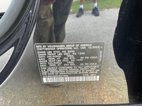 Used 2024 Volkswagen Atlas SE FWD image 14