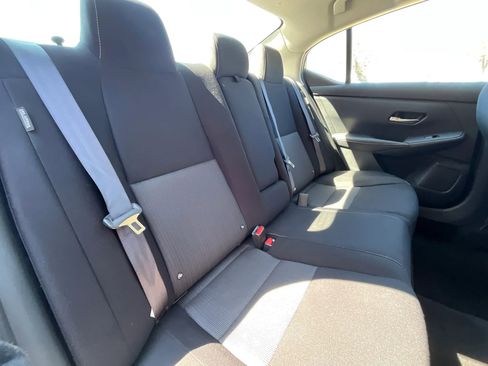 Used 2020 Nissan Sentra SV image 15