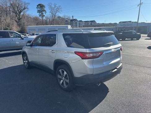 Used 2018 Chevrolet Traverse LT image 5
