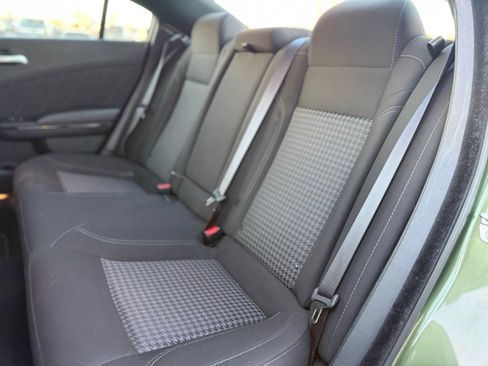 Used 2023 Dodge Charger SXT w/ Blacktop Package image 4
