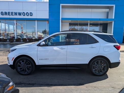 Used 2024 Chevrolet Equinox RS w/ RS Leather Package image 2