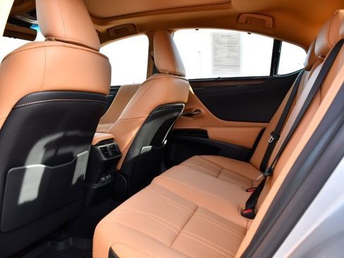 Certified 2023 Lexus ES 350 Ultra Luxury image 17