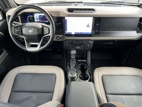 Certified 2022 Ford Bronco Wildtrak AWD/4WD image 15