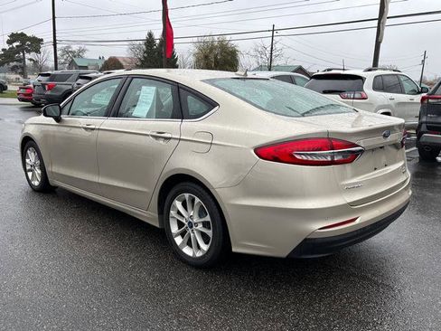 Used 2019 Ford Fusion SE image 5