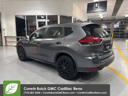 Used 2017 Nissan Rogue S image 4