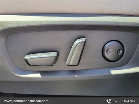 New 2025 Nissan Pathfinder SV image 29