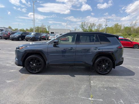Used 2026 Toyota RAV4 XSE AWD/4WD image 3