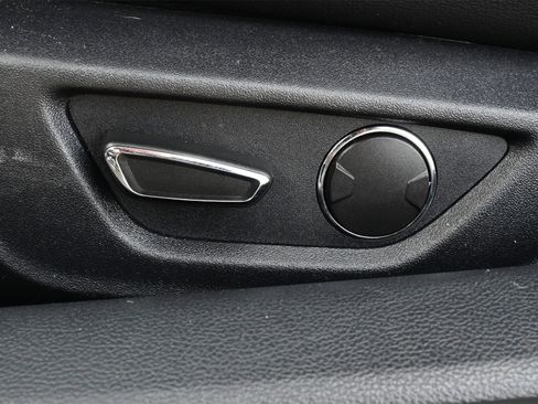 Used 2019 Ford Mustang Premium image 16