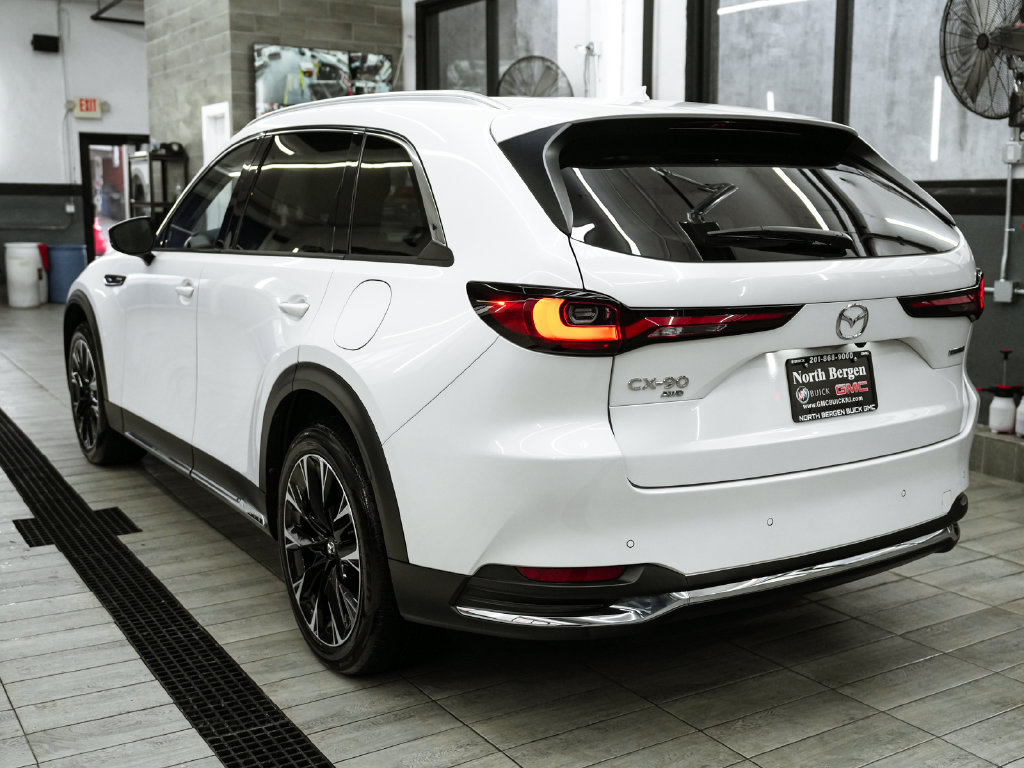 Used 2024 MAZDA CX-90 Plug-In Hybrid w/ Premium Plus AWD/4WD image 4