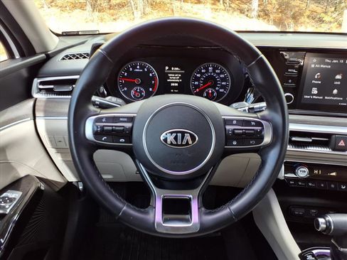 Used 2021 Kia K5 EX image 11