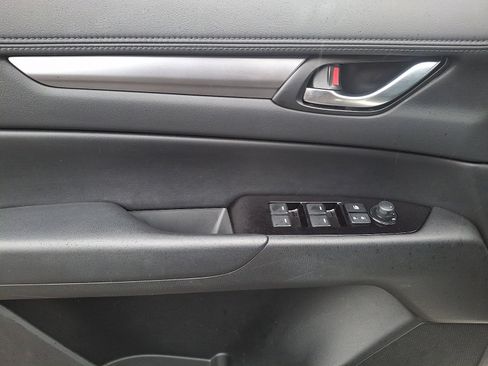 Used 2025 MAZDA CX-5 AWD 2.5 S w/ Preferred Package image 12