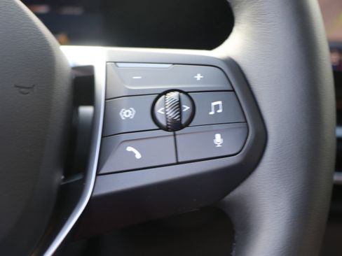 Certified 2025 BMW X1 xDrive28i w/ Technology Package image 19