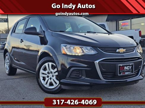 Used 2020 Chevrolet Sonic LT image 1
