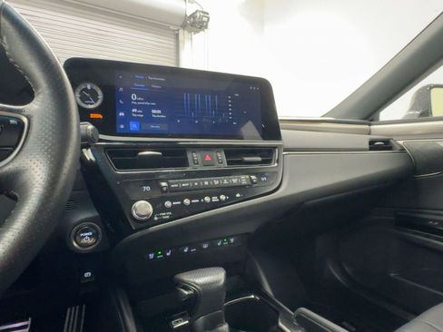 Certified 2024 Lexus ES 300h F Sport w/ Accessory Package (Z2) image 22