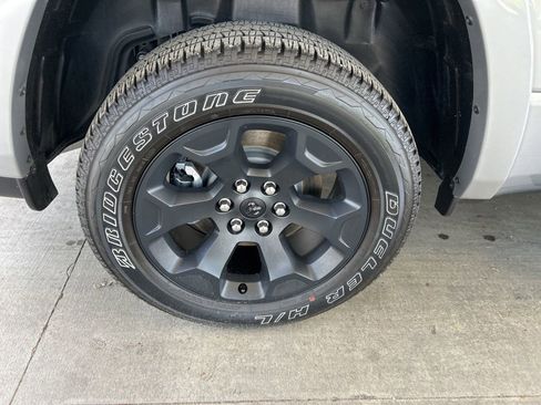 Used 2025 RAM 1500 Big Horn RWD image 22