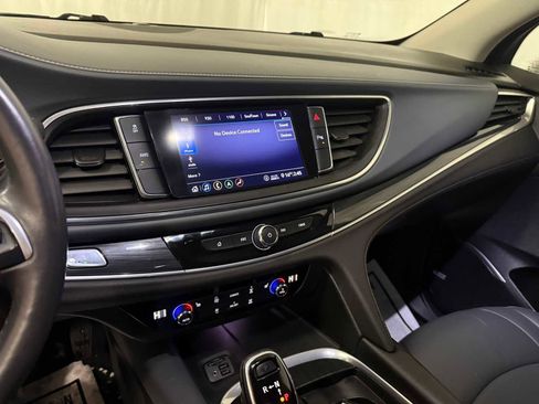 Used 2020 Buick Enclave Essence w/ Sound and Sites Package image 35